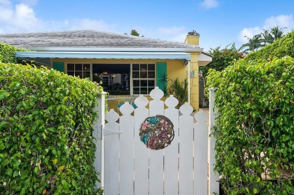 Photo of 127 Macfarlane Drive, Delray Beach, FL 33483 (MLS # R11110446)