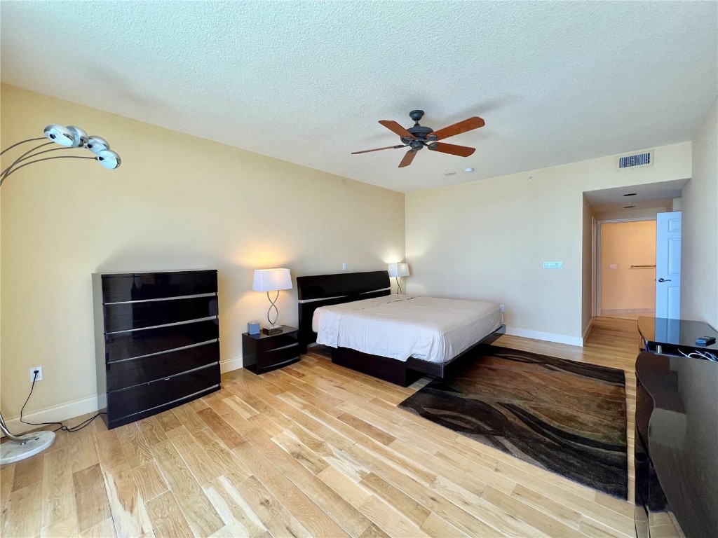 RENAISSANCE ON THE OCEAN - Residential Lease