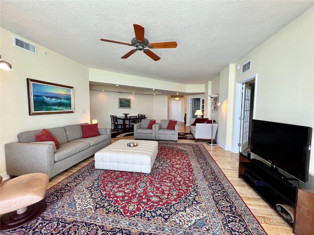 RENAISSANCE ON THE OCEAN - Residential Lease