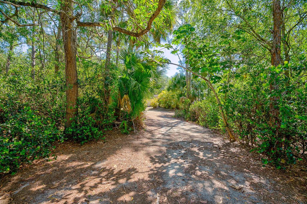 Photo of 11473 154th Road N, Jupiter, FL 33478 (MLS # R11089575)