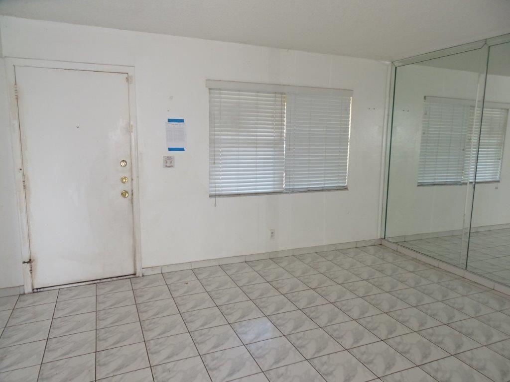 La Placida Condo - Residential