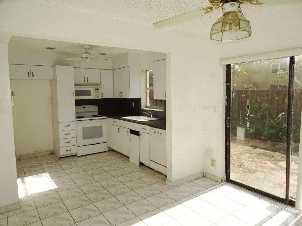 La Placida Condo - Residential