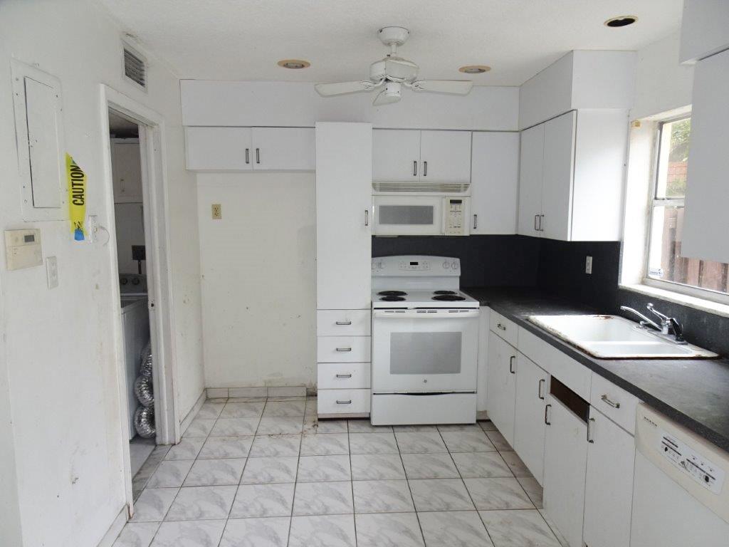 La Placida Condo - Residential