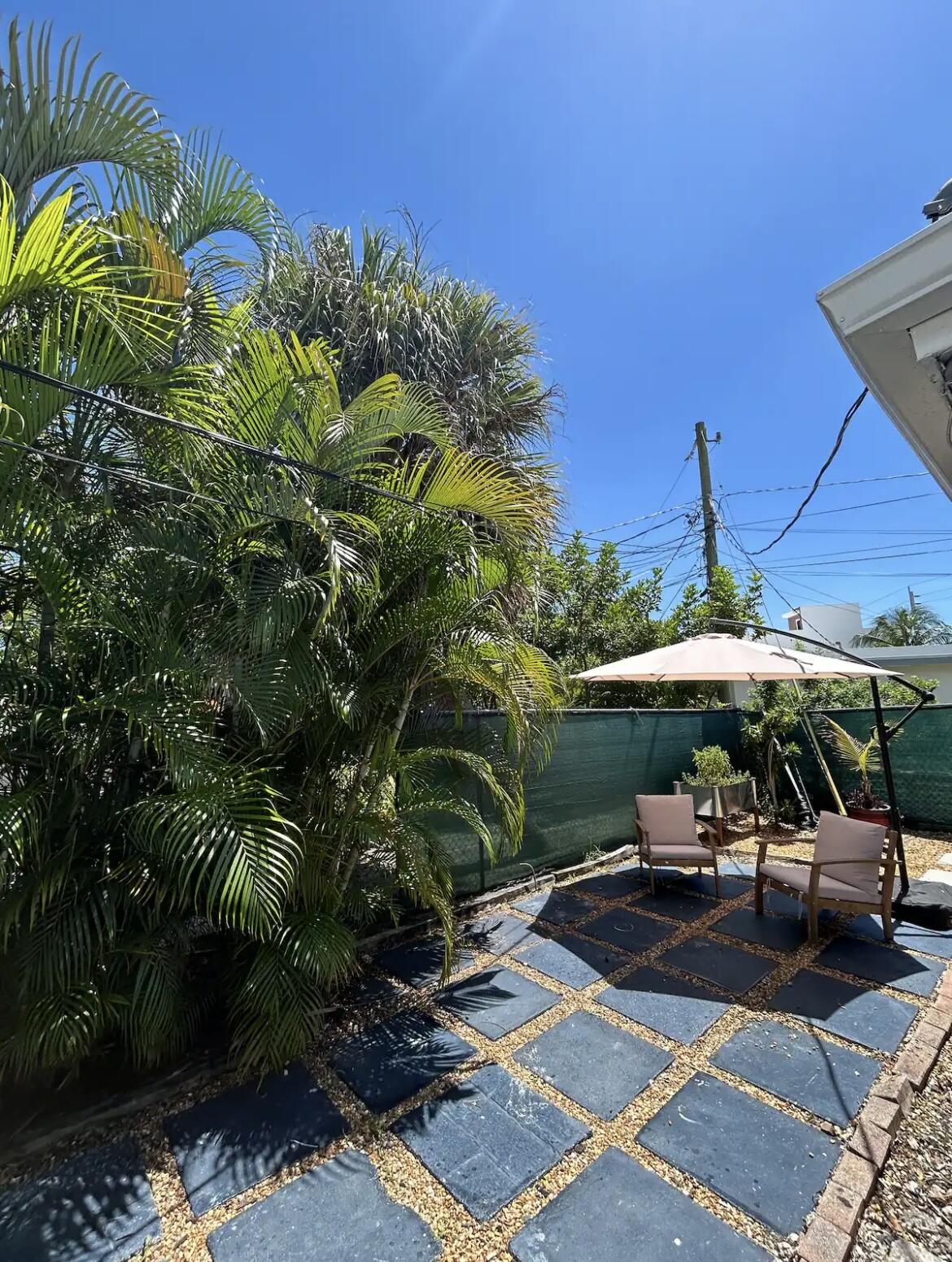 LAUDERDALE PARK 6-33 1/2 - Residential Income