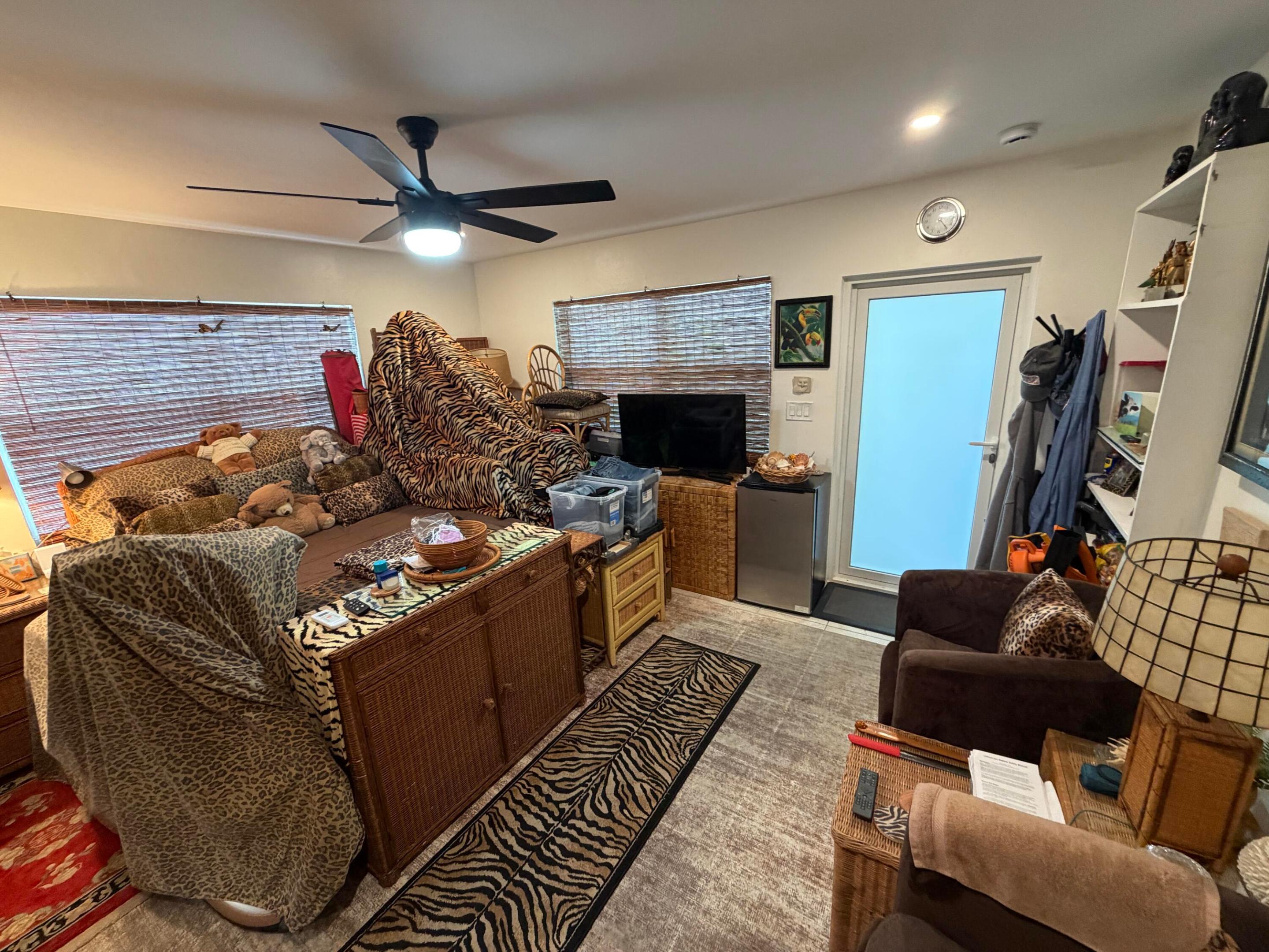 LAUDERDALE PARK 6-33 1/2 - Residential Income