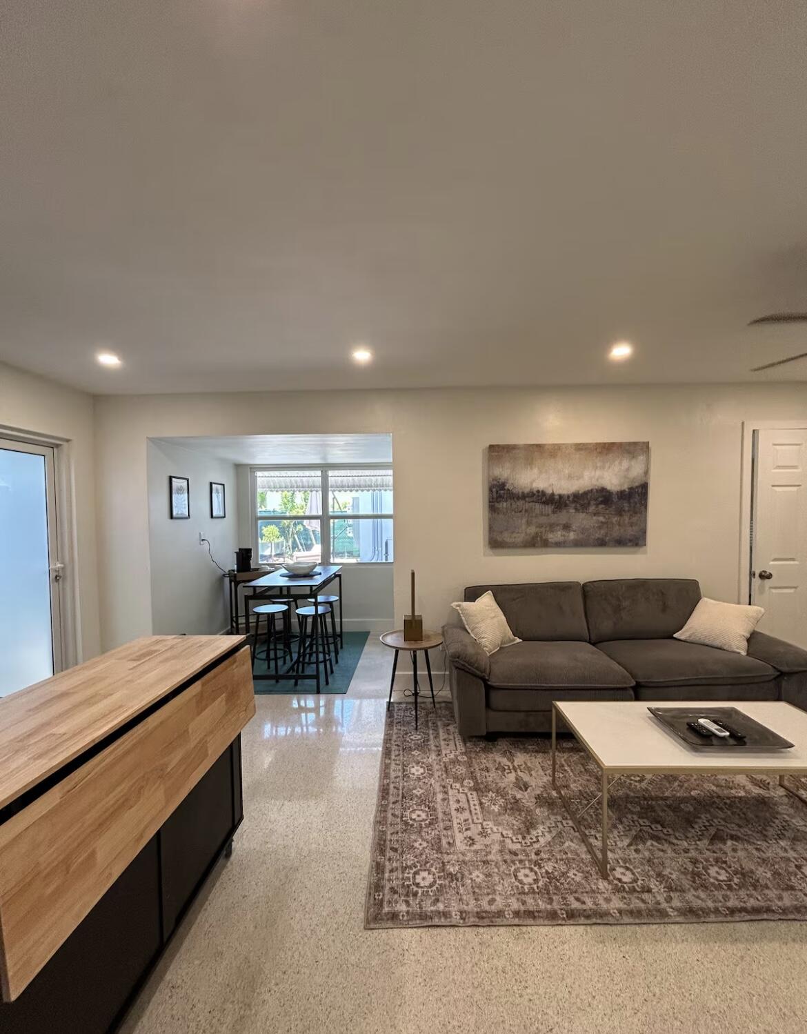 LAUDERDALE PARK 6-33 1/2 - Residential Income