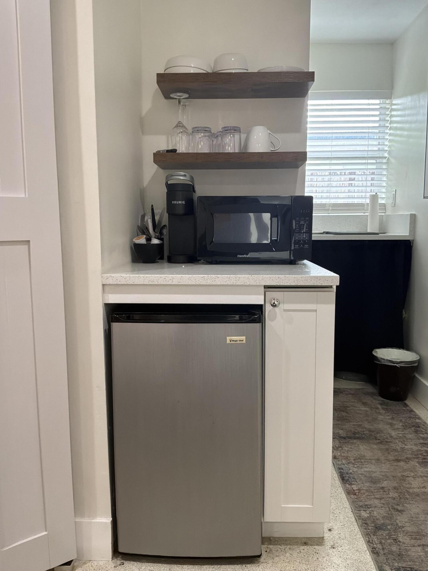 LAUDERDALE PARK 6-33 1/2 - Residential Income