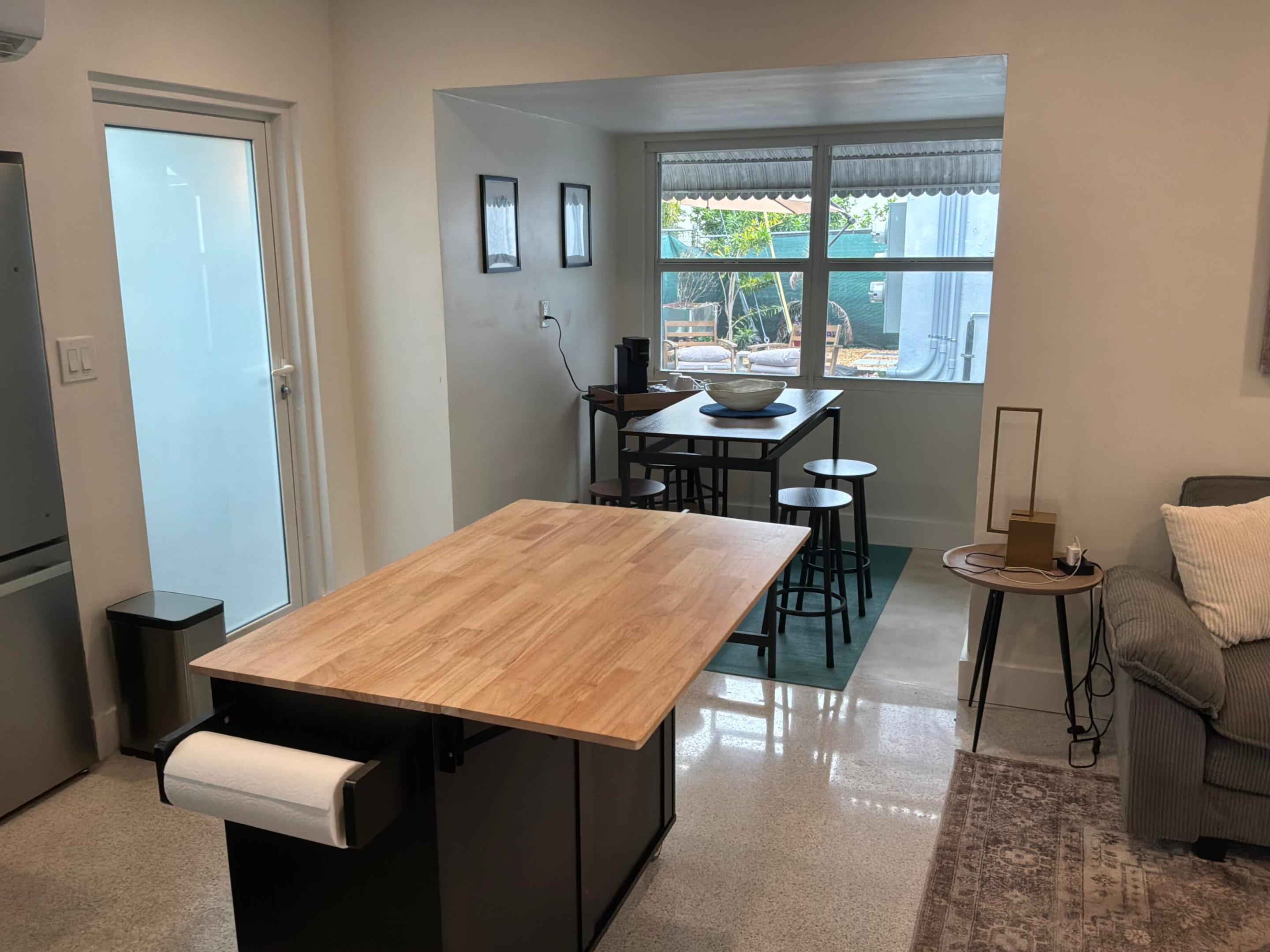 LAUDERDALE PARK 6-33 1/2 - Residential Income