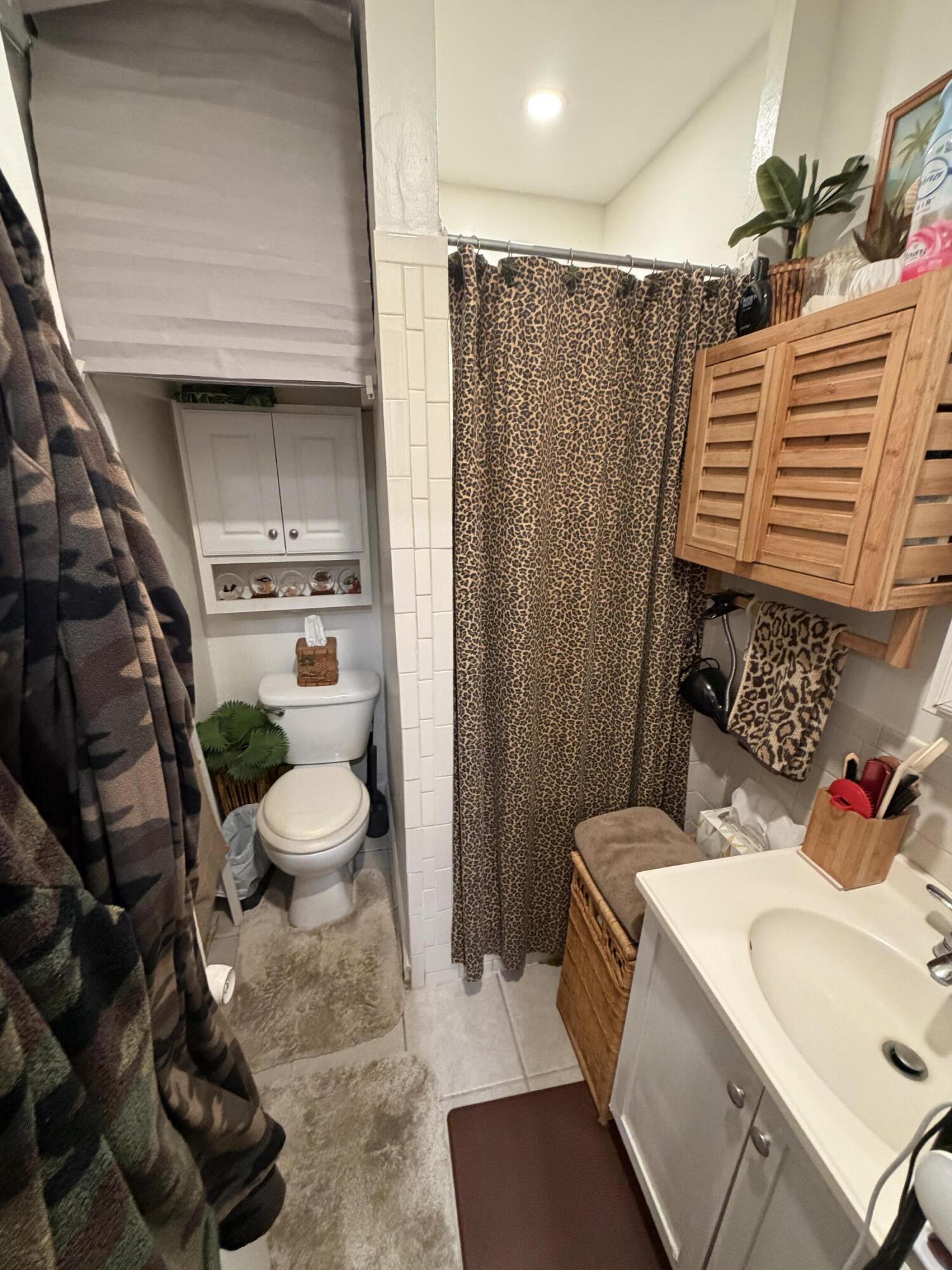 LAUDERDALE PARK 6-33 1/2 - Residential Income