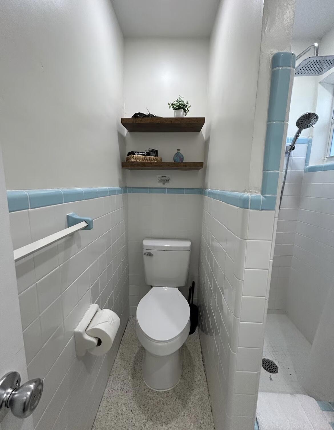 LAUDERDALE PARK 6-33 1/2 - Residential Income