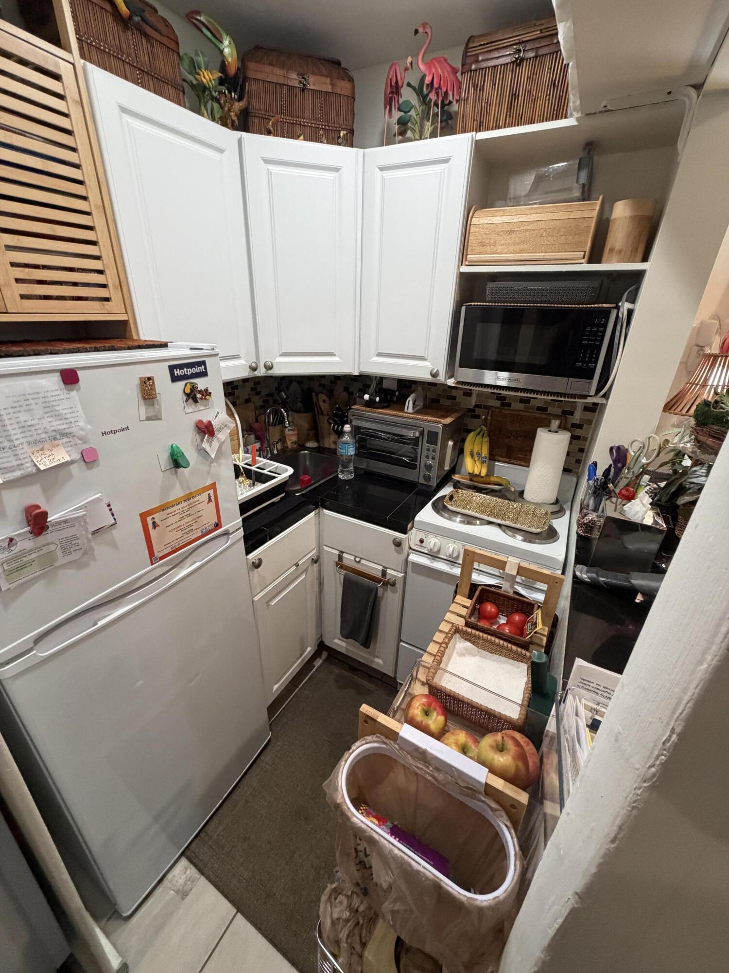 LAUDERDALE PARK 6-33 1/2 - Residential Income