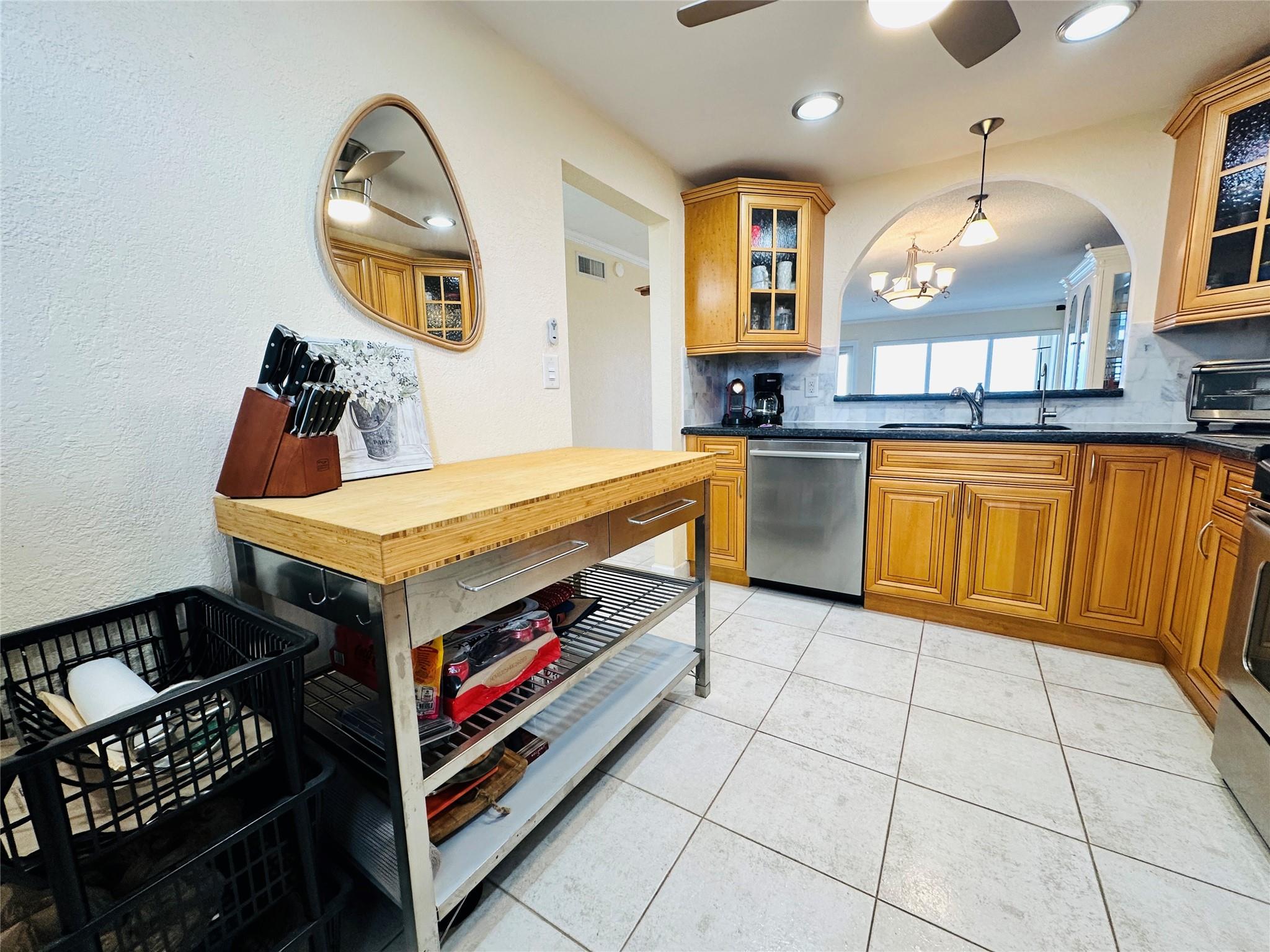 Admiralty Towers - Residential Lease