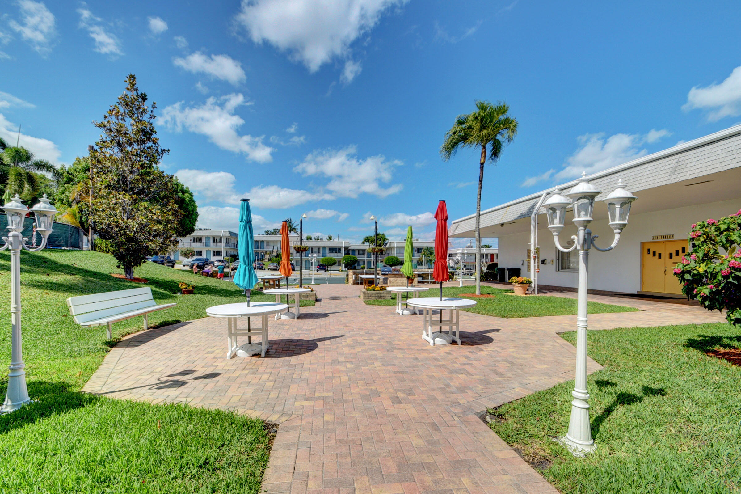 MURRY HILLS APT BLDG CONDO - Residential