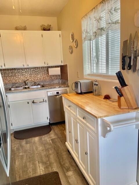 MURRY HILLS APT BLDG COND - Residential