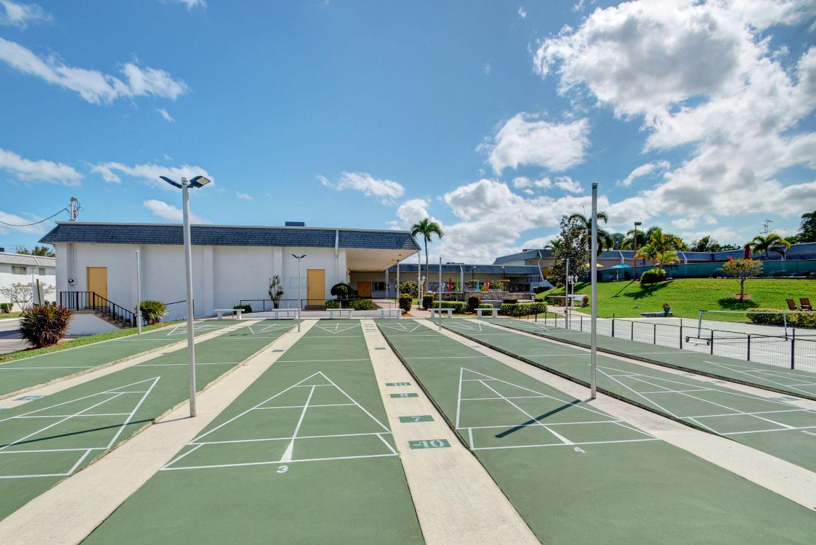 MURRY HILLS APT BLDG CONDO - Residential