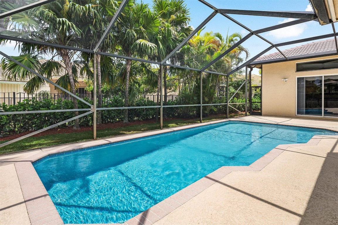 3852 Oak Ridge Circle