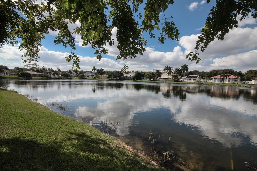 Banyan Oakridge 157-44 B - Residential