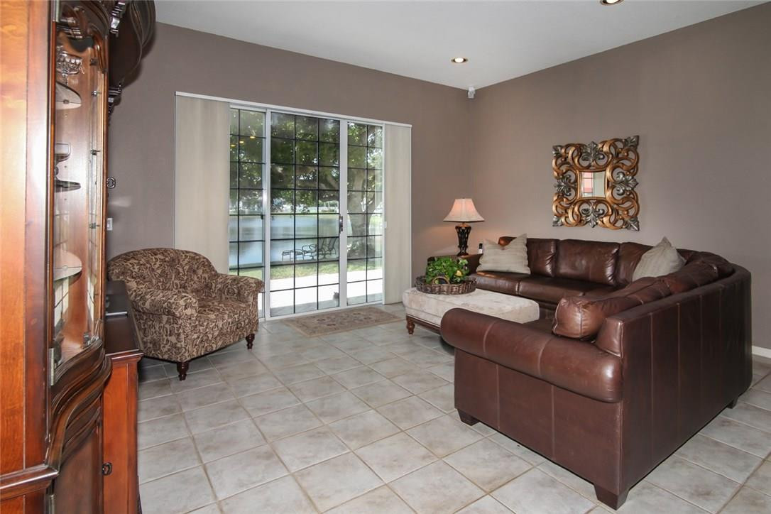 Banyan Oakridge 157-44 B - Residential