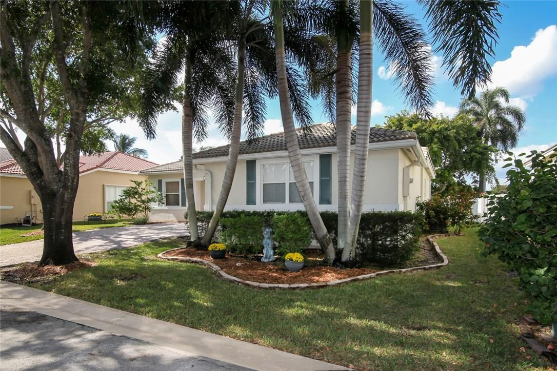 Banyan Oakridge 157-44 B - Residential