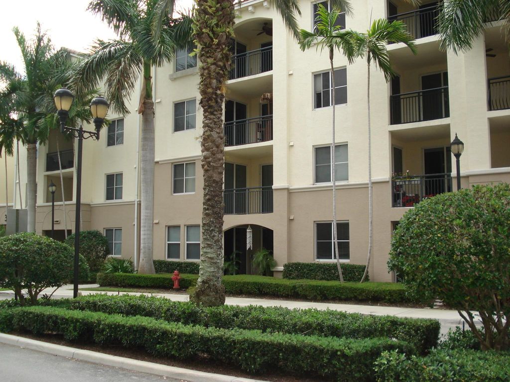 Photo of 1319 Renaissance Way #319, Boynton Beach, FL 33426 (MLS # R10986644)