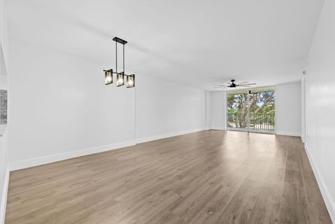 Tiny photo for 4734 Lucerne Lakes Boulevard #303, Lake Worth, FL 33467 (MLS # F10537727)