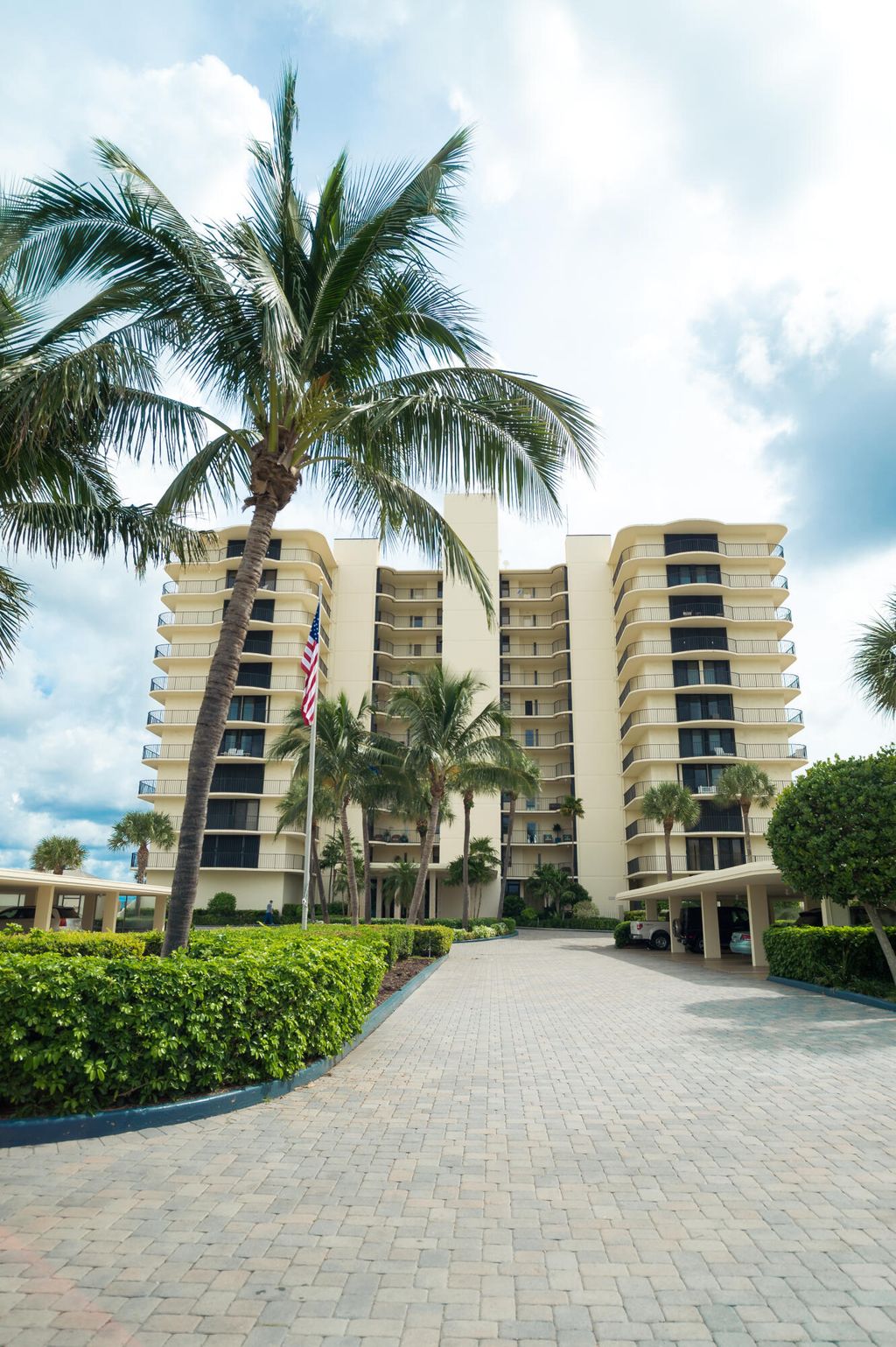 Photo of 100 Beach Road #302, Tequesta, FL 33469 (MLS # R10781167)