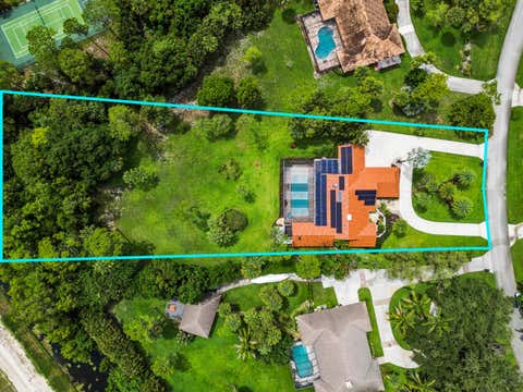Tiny photo for 13067 Doubletree Circle, Wellington, FL 33414 (MLS # B26048439)