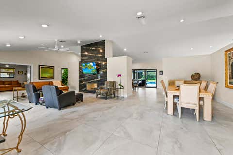 Tiny photo for 13067 Doubletree Circle, Wellington, FL 33414 (MLS # B26048439)
