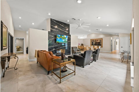 Tiny photo for 13067 Doubletree Circle, Wellington, FL 33414 (MLS # B26048439)