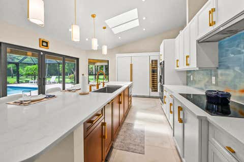 Tiny photo for 13067 Doubletree Circle, Wellington, FL 33414 (MLS # B26048439)