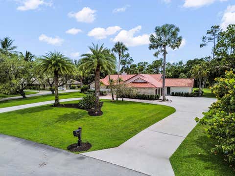 Photo of 13067 Doubletree Circle, Wellington, FL 33414 (MLS # B26048439)