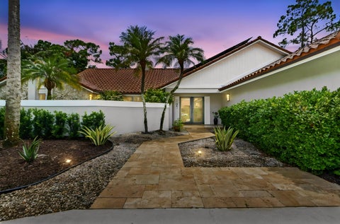 Tiny photo for 13067 Doubletree Circle, Wellington, FL 33414 (MLS # B26048439)