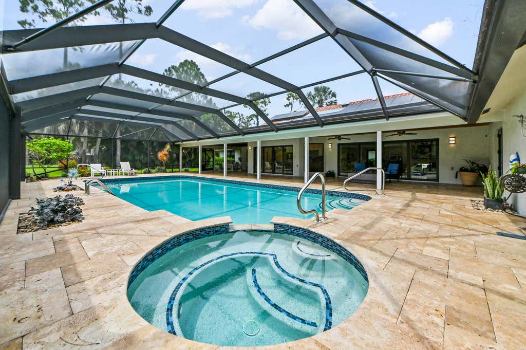 Photo of 13067 Doubletree Circle, Wellington, FL 33414 (MLS # B26048439)