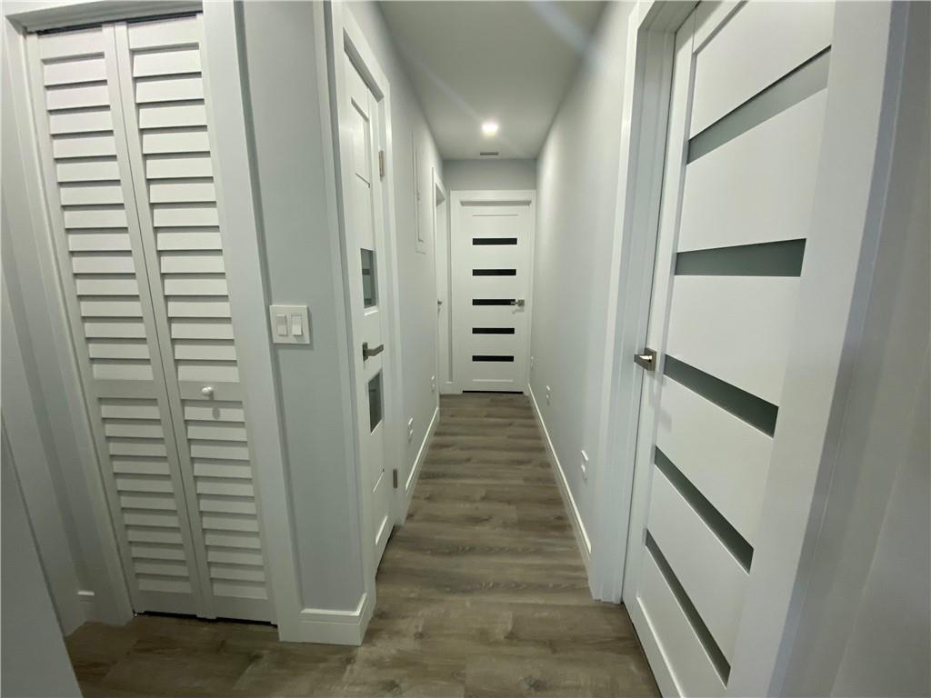 NORWOOD 39-21 B - Residential