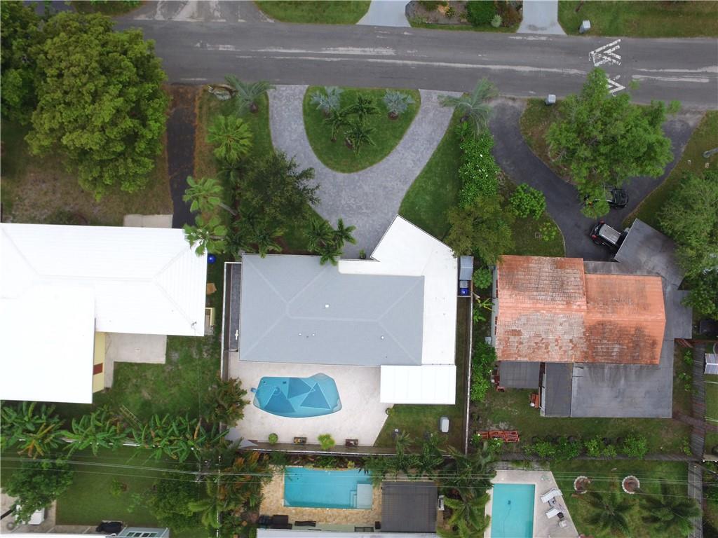 NORWOOD 39-21 B - Residential