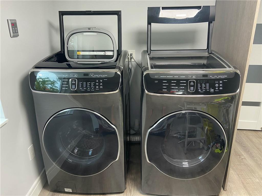 NORWOOD 39-21 B - Residential