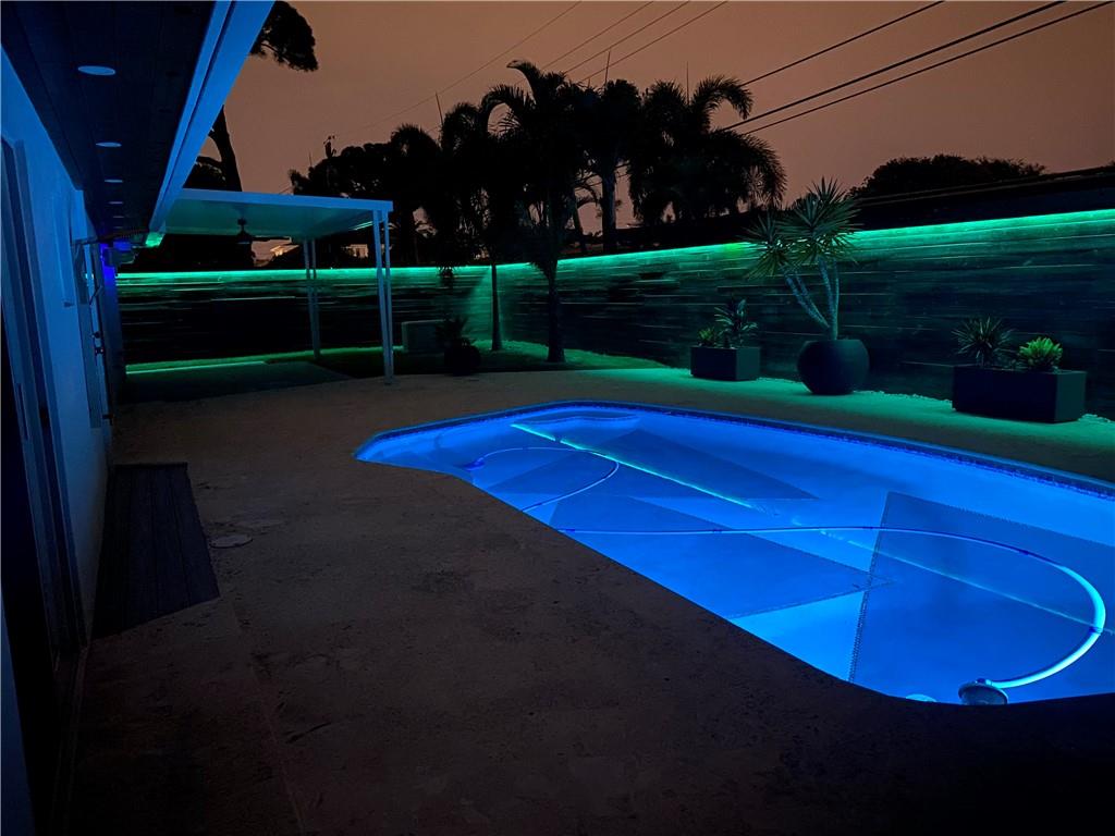 NORWOOD 39-21 B - Residential