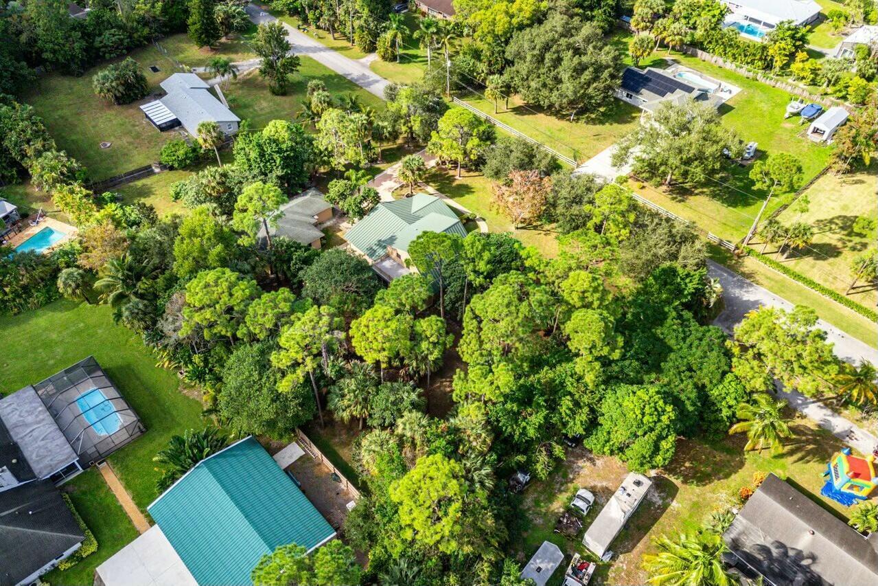 PALM BEACH RANCHETTES - Residential
