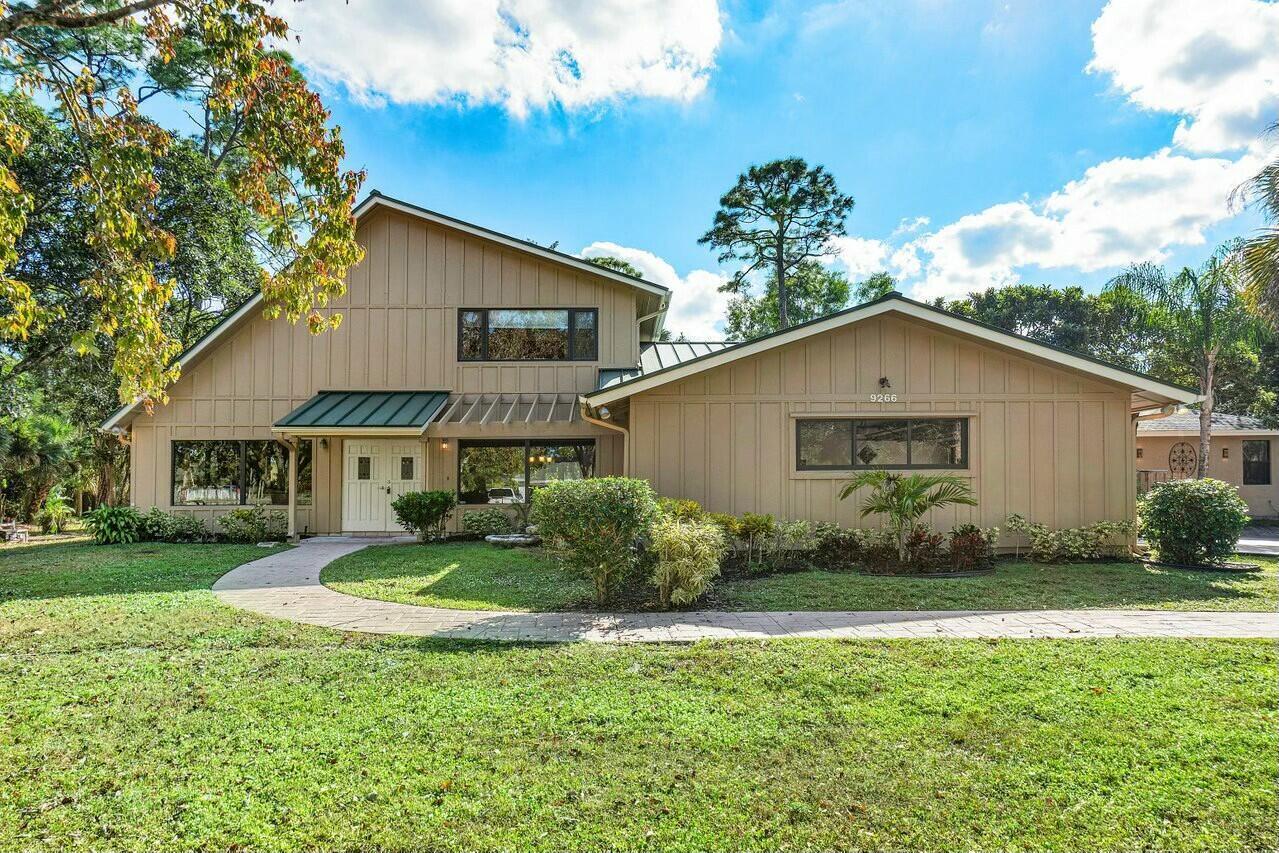 9266 Pinion Drive, Lake Worth, FL, 33467/$1,299,000 1 9266 Pinion Drive