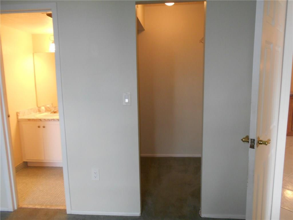 SANDS POINT - Residential