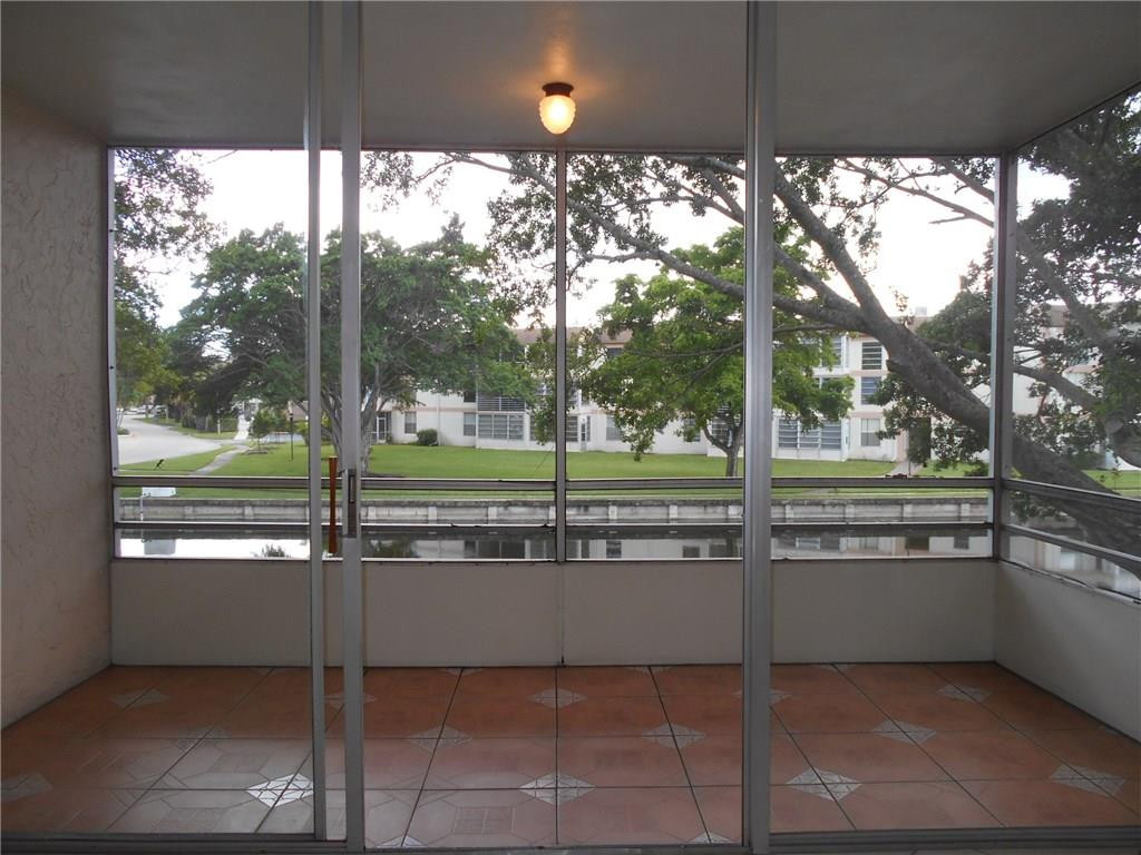 SANDS POINT - Residential