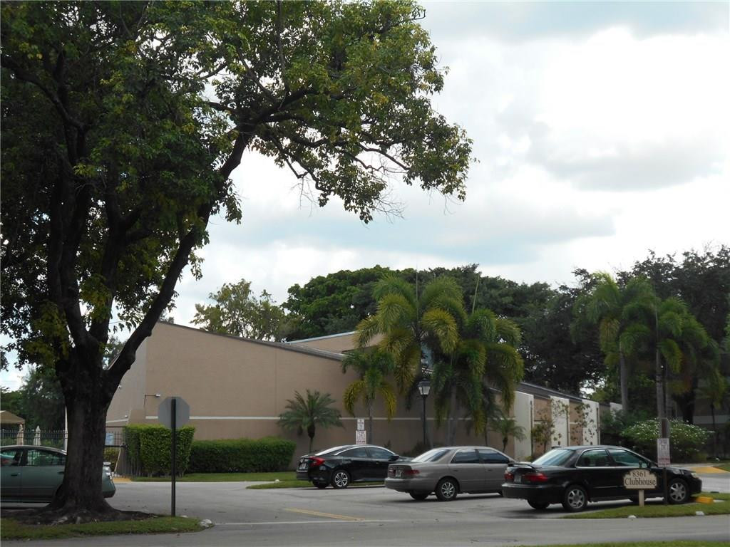 SANDS POINT - Residential