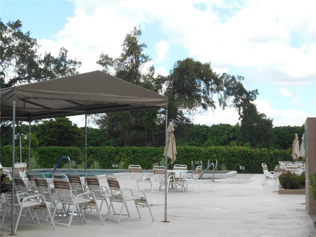 SANDS POINT - Residential