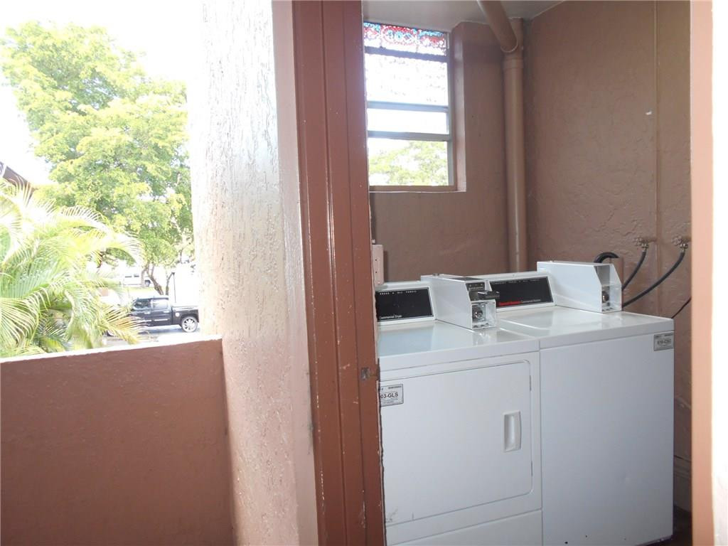 SANDS POINT - Residential