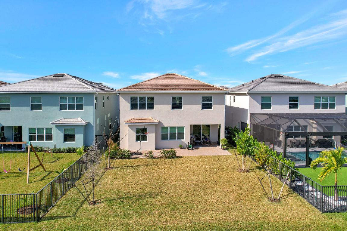 GROVES OF WESTLAKE - Residential