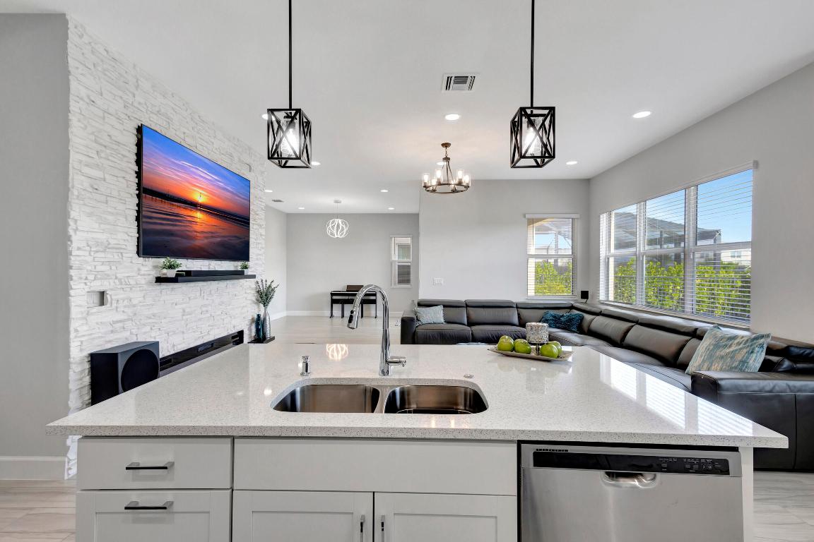 GROVES OF WESTLAKE - Residential