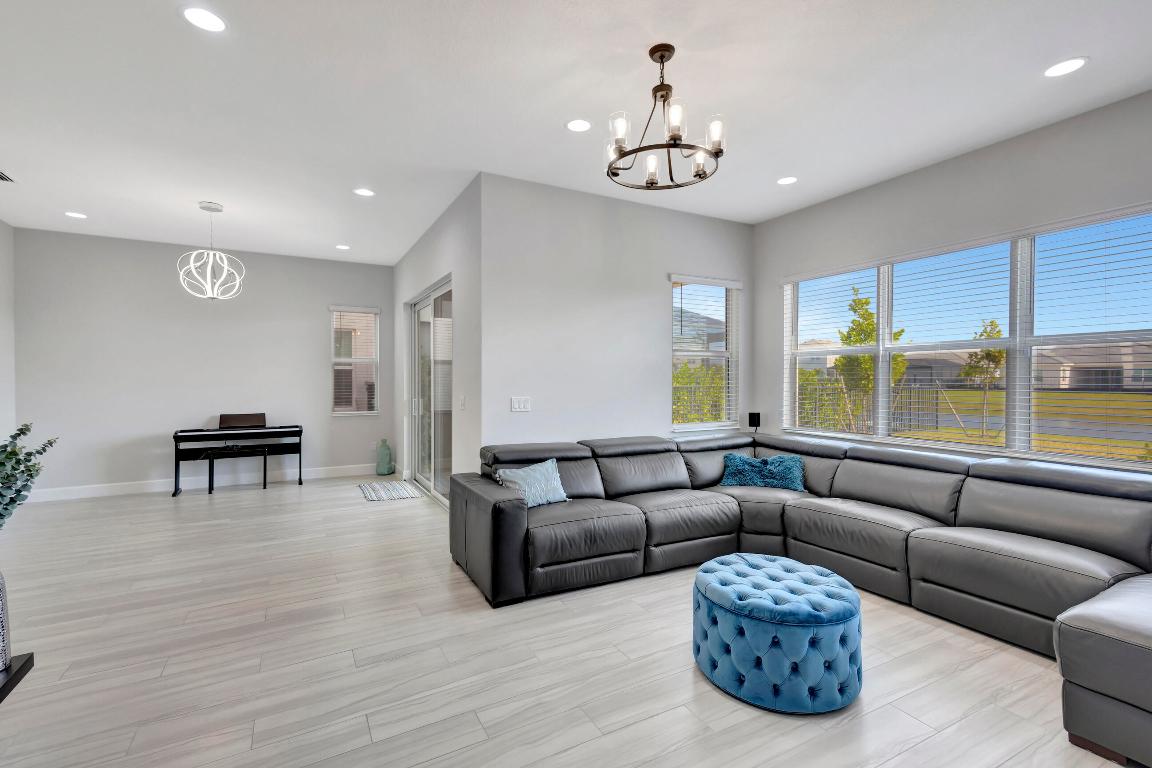 GROVES OF WESTLAKE - Residential