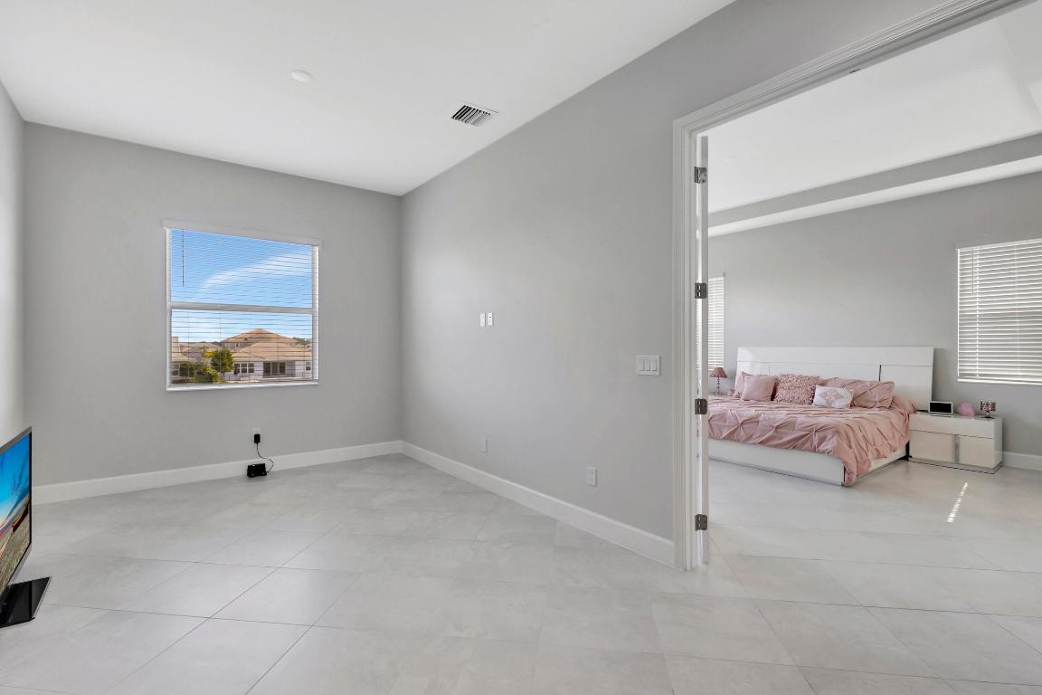 GROVES OF WESTLAKE - Residential