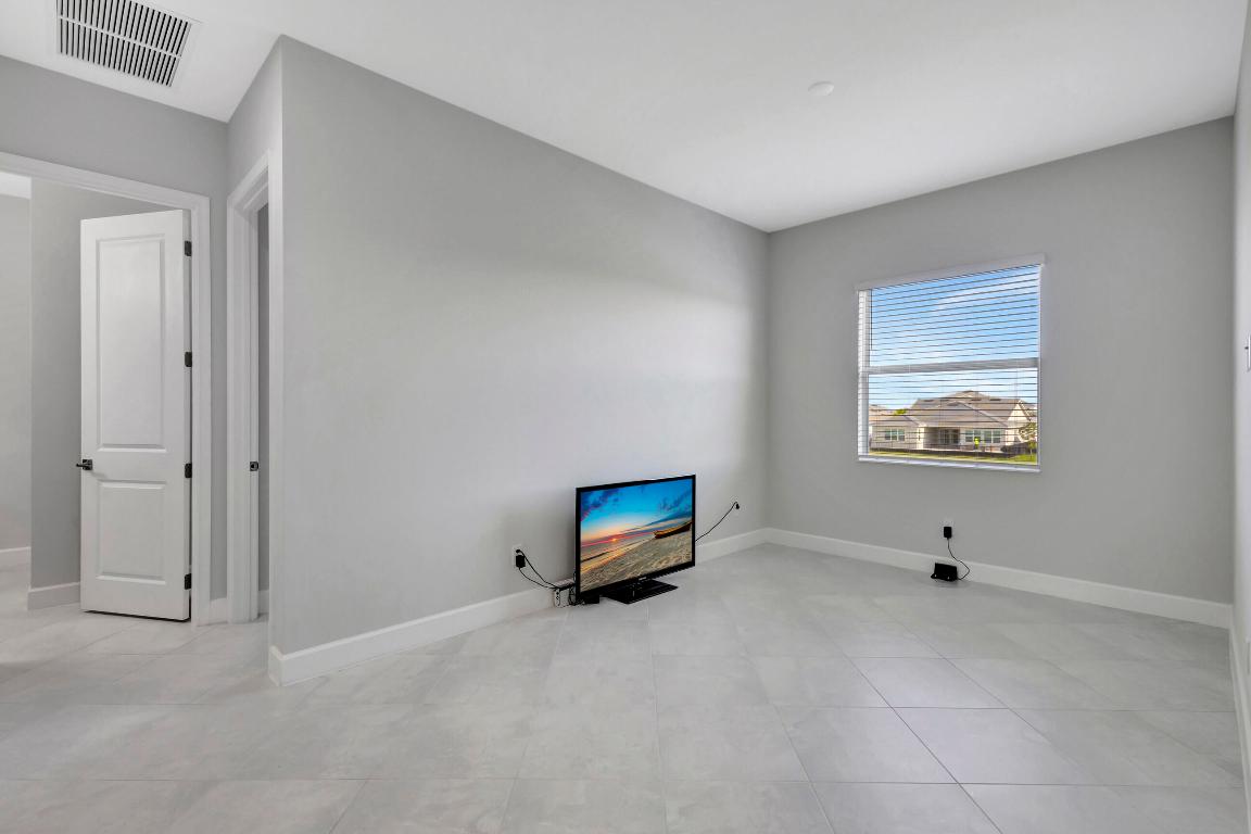 GROVES OF WESTLAKE - Residential