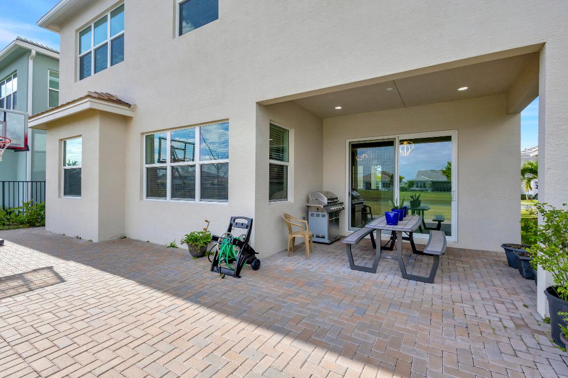 GROVES OF WESTLAKE - Residential